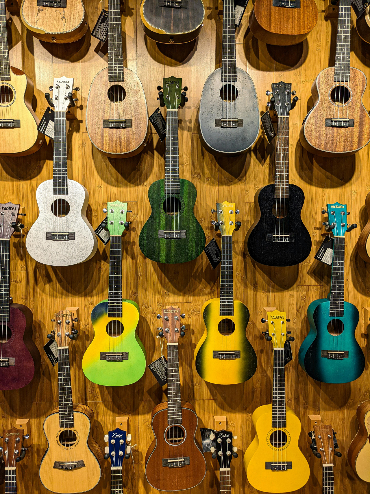 Image d'illustration pour : Plus d'instruments pour la salle de musique!